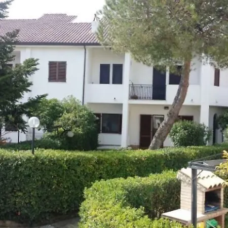 Casa Al Mare Con Ampio Giardino Feriehus *